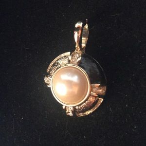 Gold-filled Pendant with Pearl